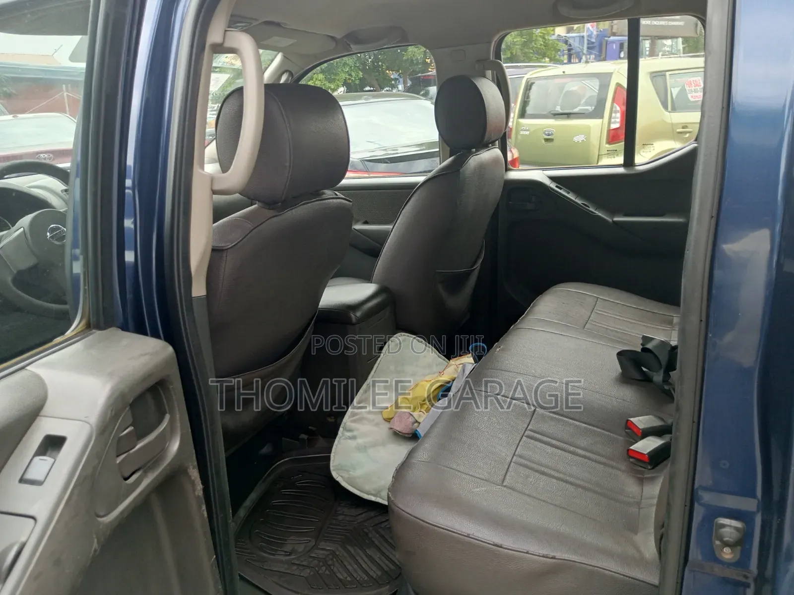 Nissan Navara 2015 Black