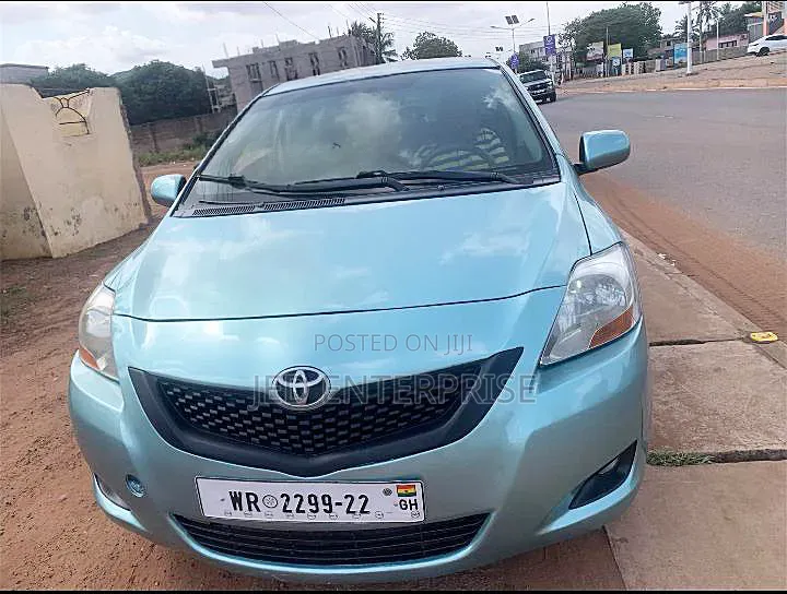 Toyota Yaris 2010 Blue
