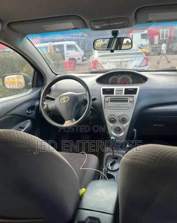 Toyota Yaris 2010 Blue