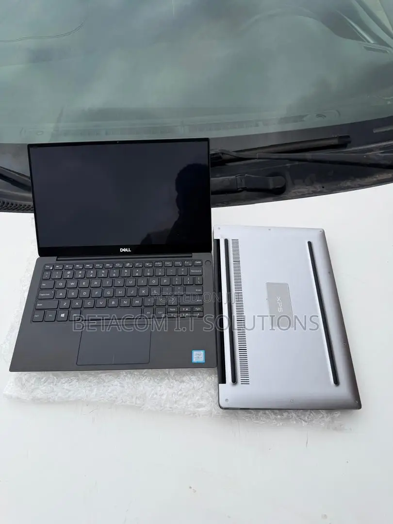 Laptop Dell XPS 13 7390 8GB Intel Core i5 SSD 256GB