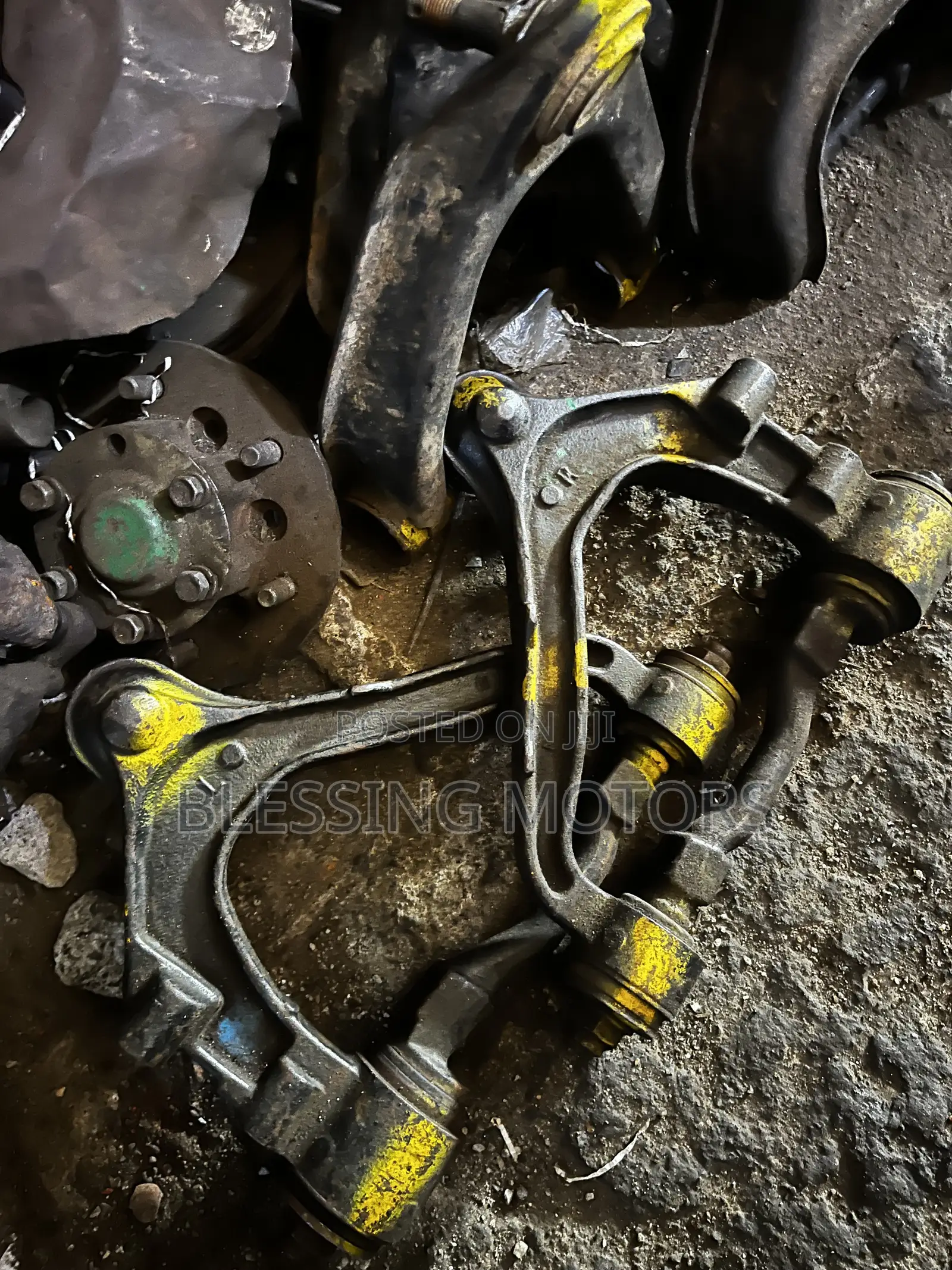 Toyota Fish Upper Arm
