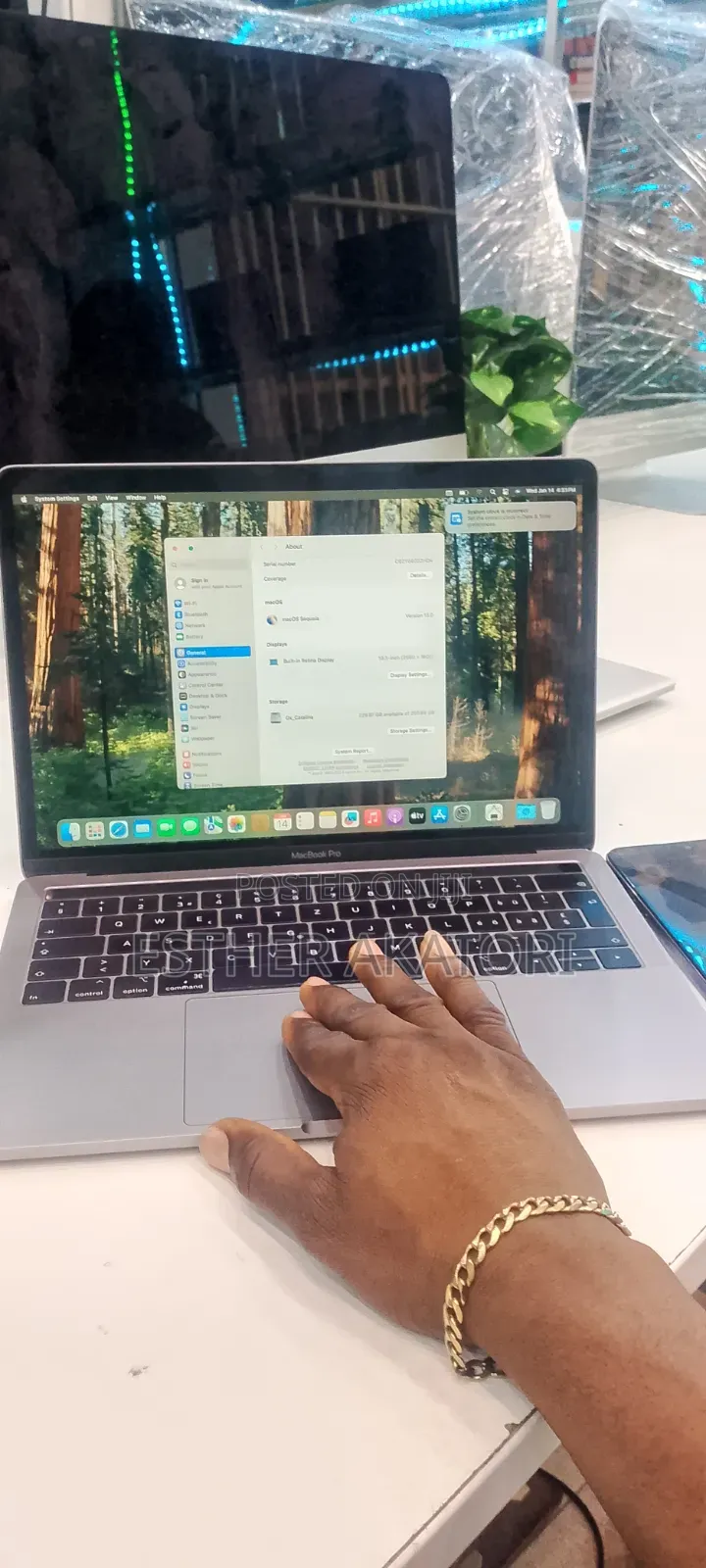 Laptop Apple MacBook Pro 2018 16GB Intel Core i5 SSD 256GB