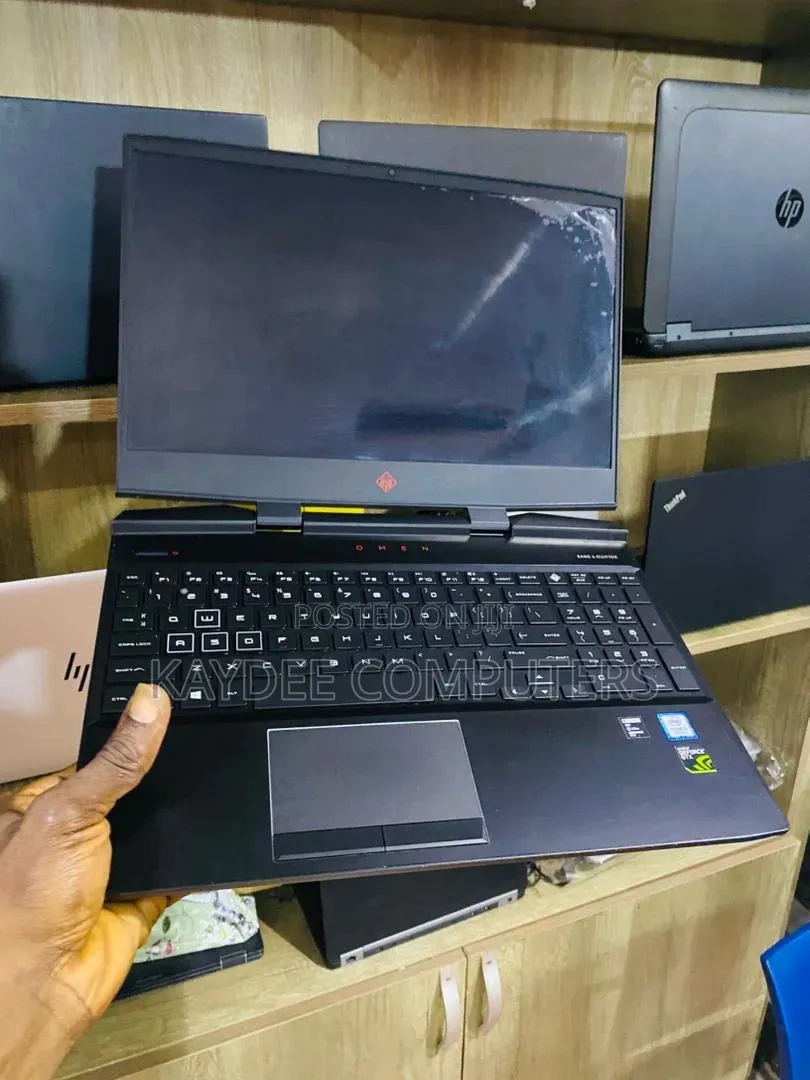 Laptop HP Omen 15 16GB Intel Core i5 SSD 128GB