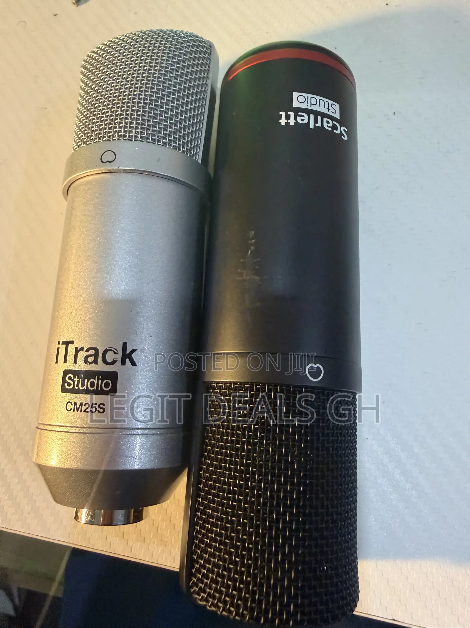 Scarlet Microphones