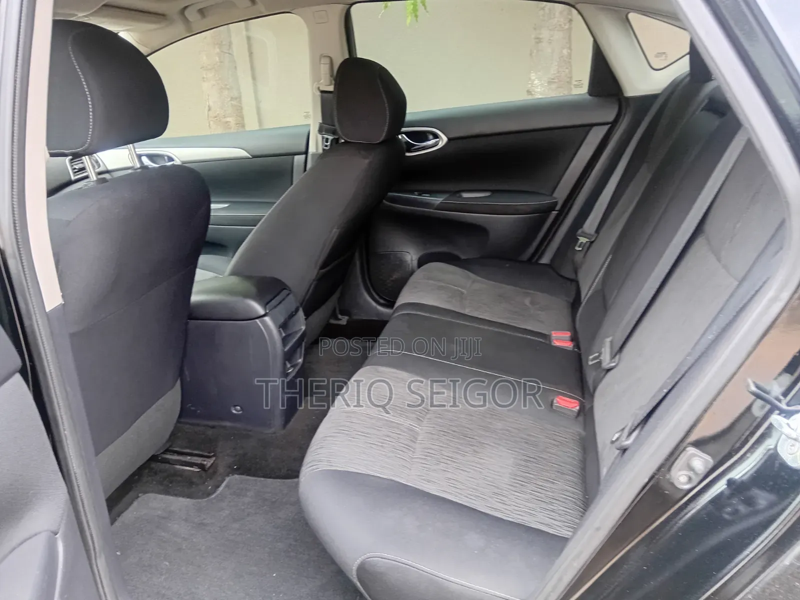 Nissan Sentra SV 4dr Sedan (1.8L 4cyl CVT) 2015 Black