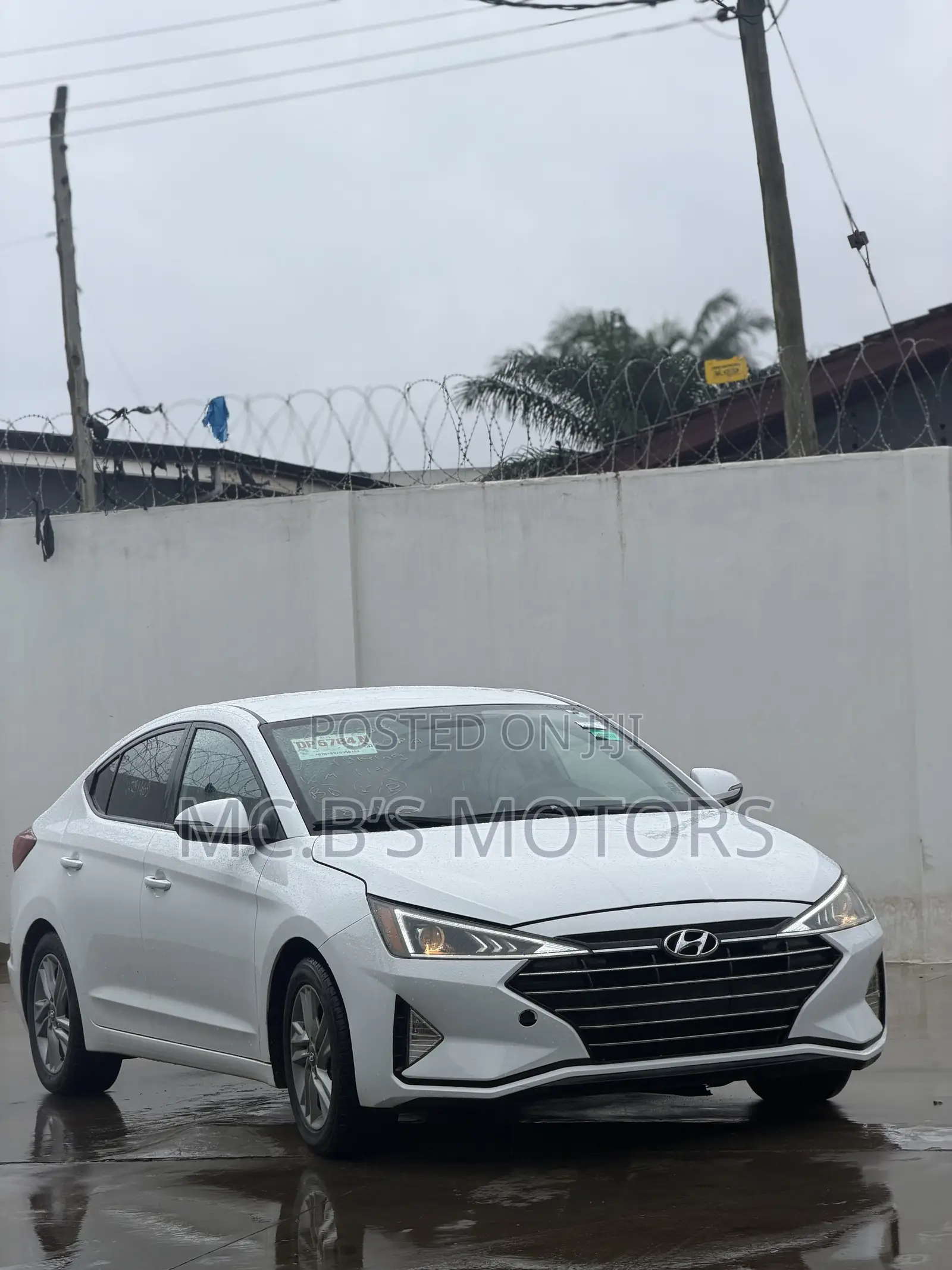 Hyundai Elantra 2019 White