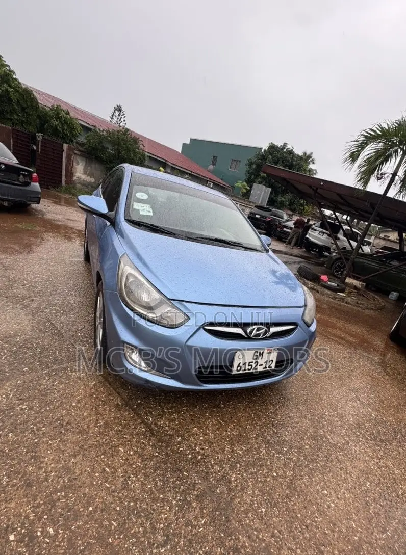 Hyundai Accent 2012 Blue