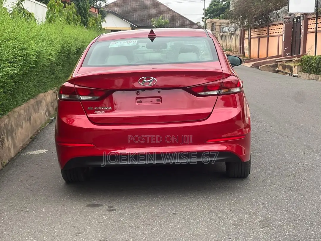Hyundai Elantra ECO Sedan FWD (1.4L 4cyl 7A) 2017 Red
