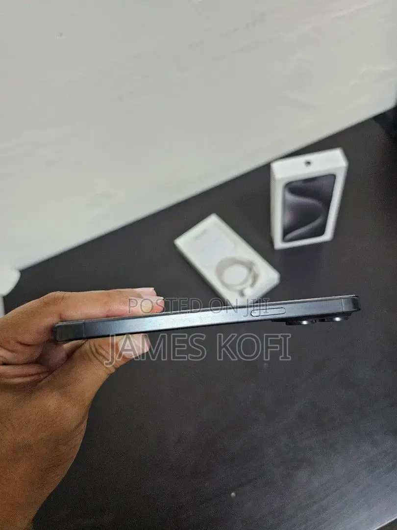 Apple iPhone 15 Pro Max 256 GB Gray