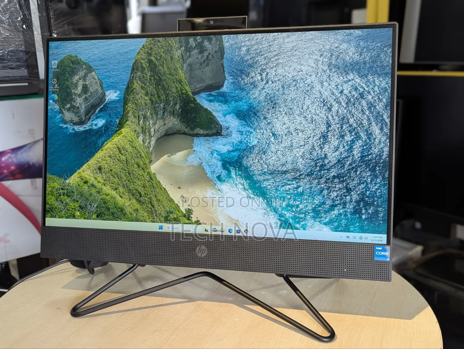 Desktop Computer HP 200 G4 22 All-in-One 8GB Intel Core i3 SSD 256GB