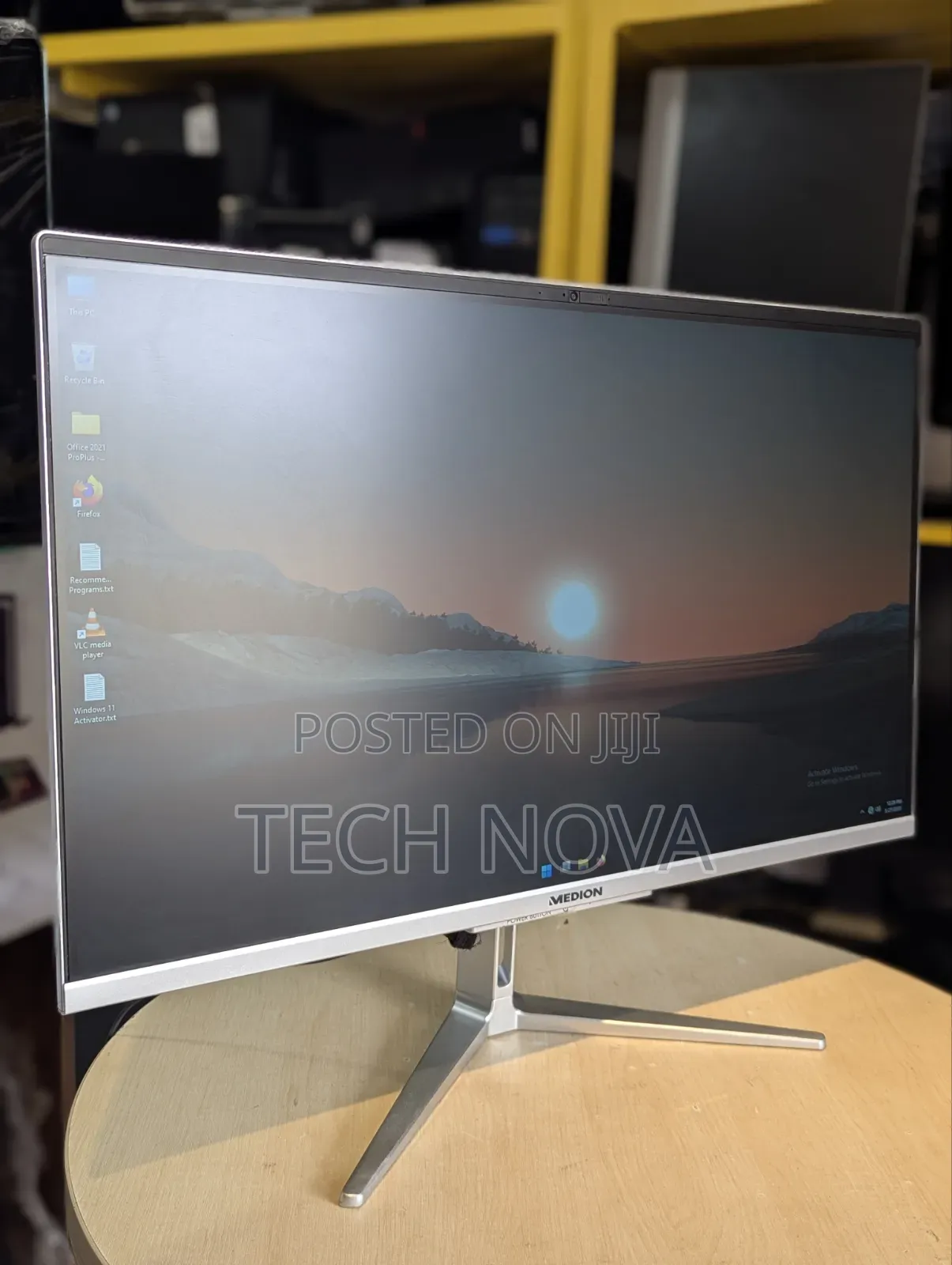 Desktop Computer 8GB AMD Ryzen 5 SSD 512GB