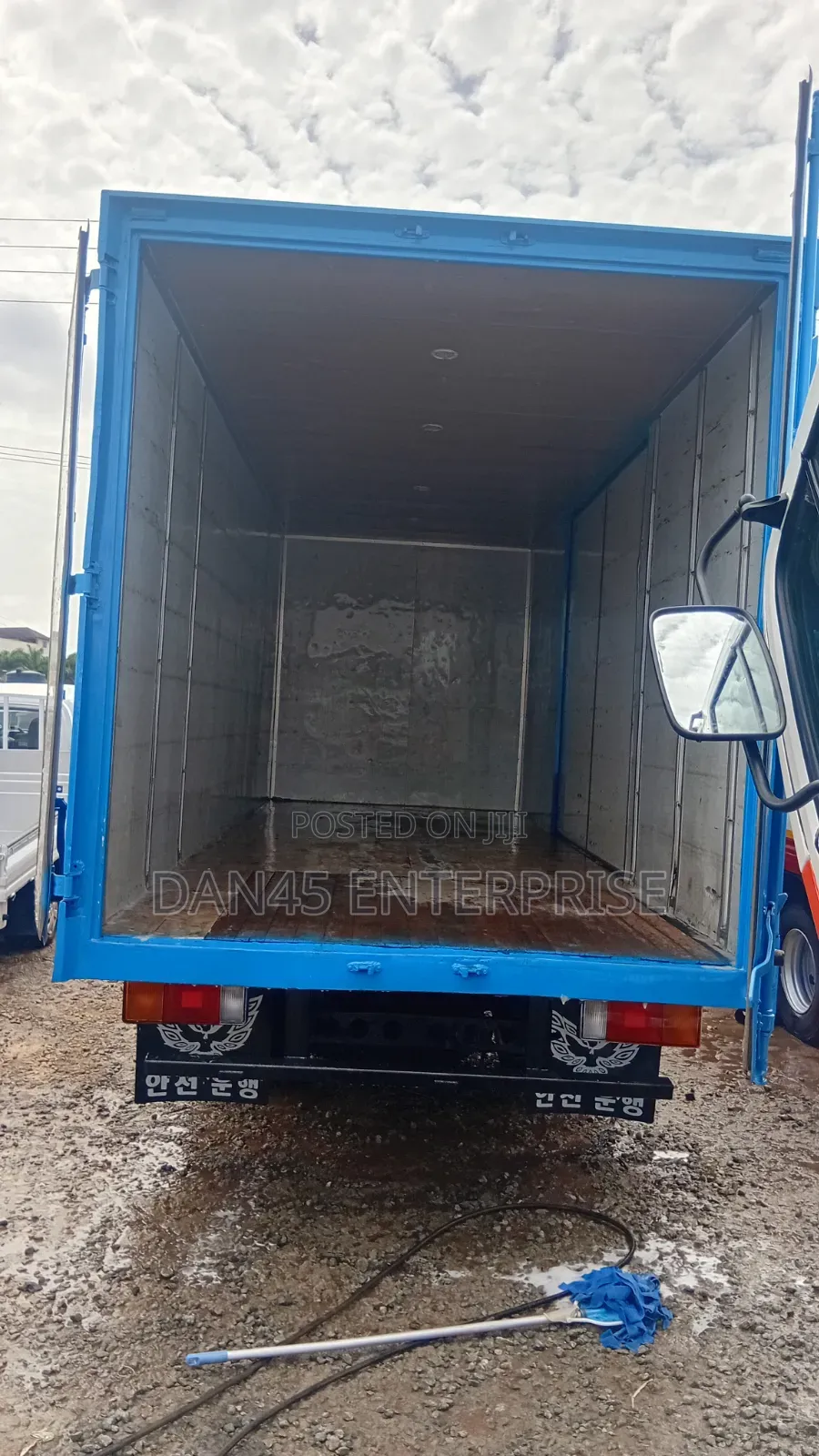 Hyundai 5ton Container
