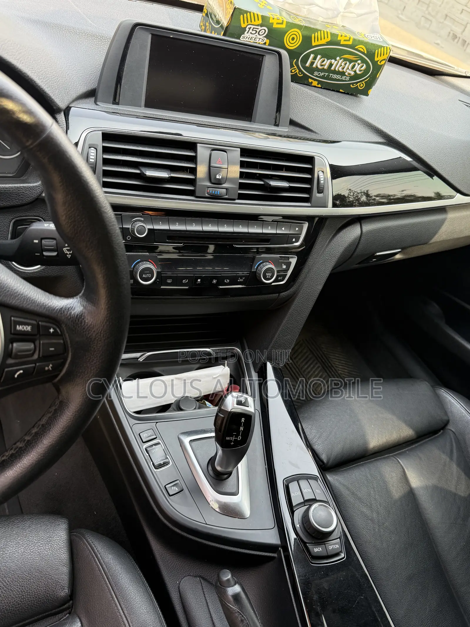 BMW 320i 2016 White