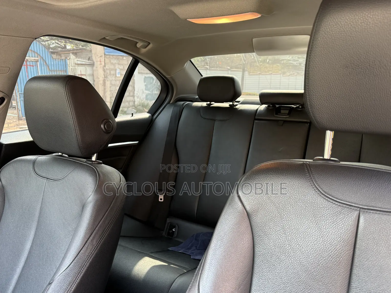 BMW 320i 2016 White