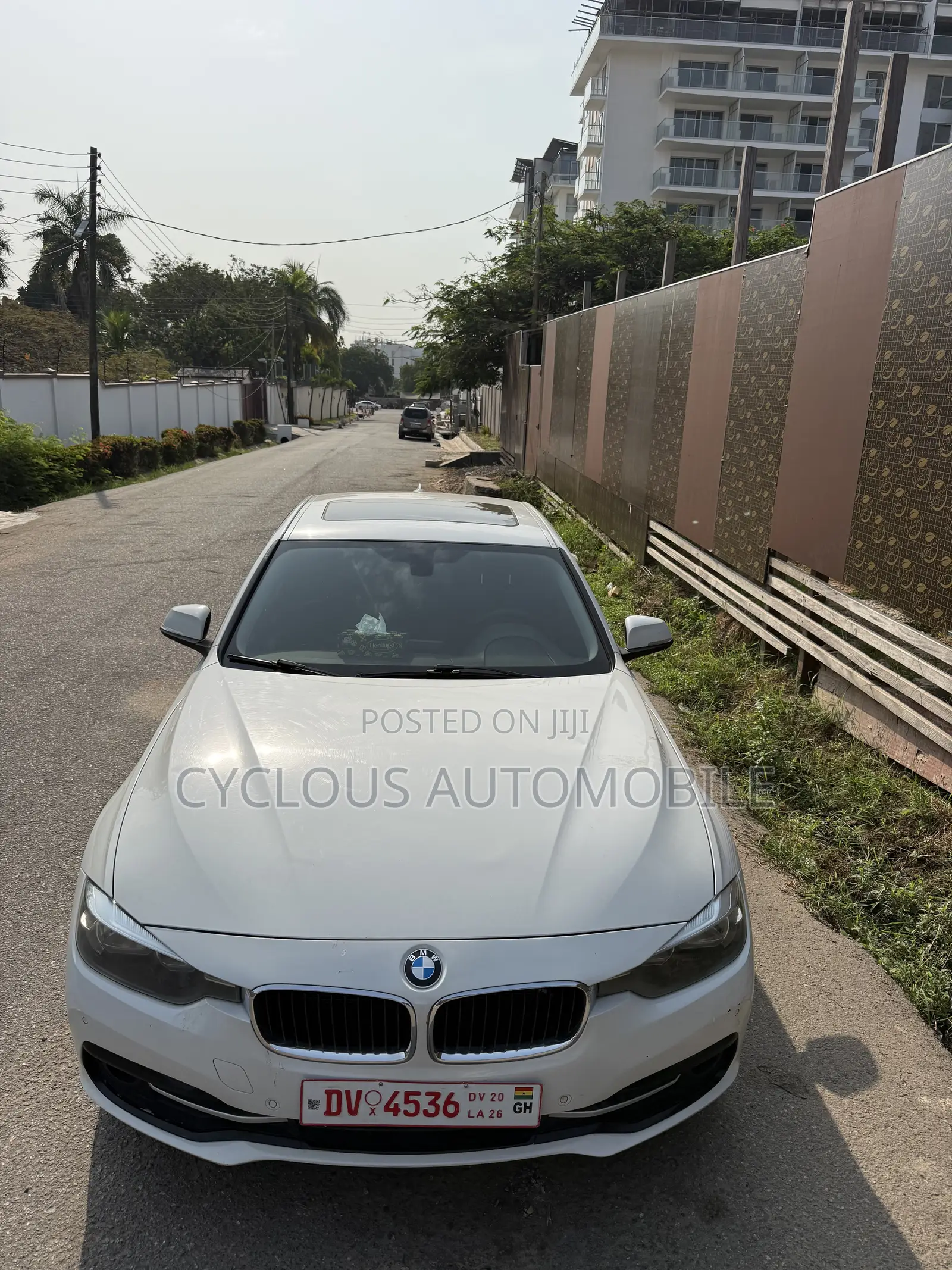 BMW 320i 2016 White