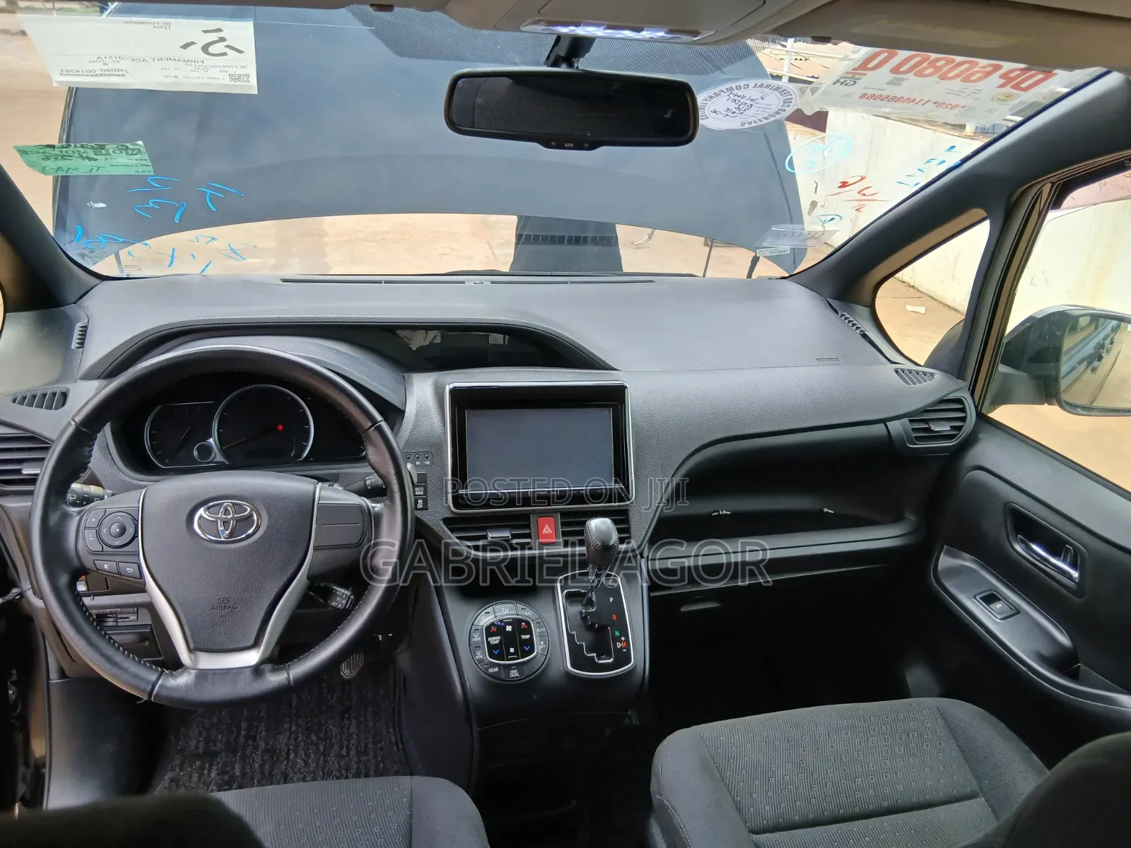 Toyota Voxy SV Premium 2014 Black