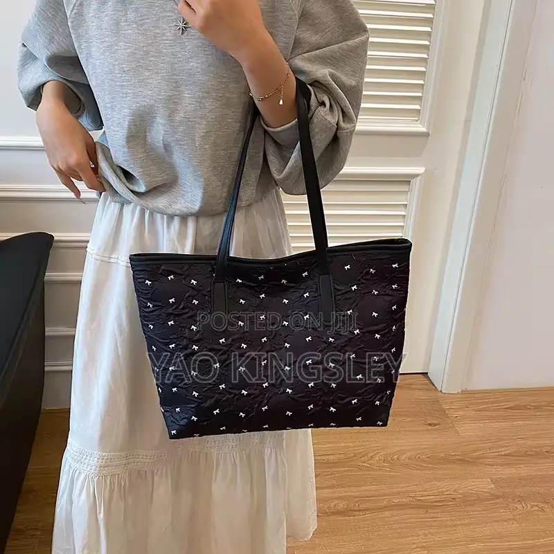 Large Capacity Casual Tote Bag