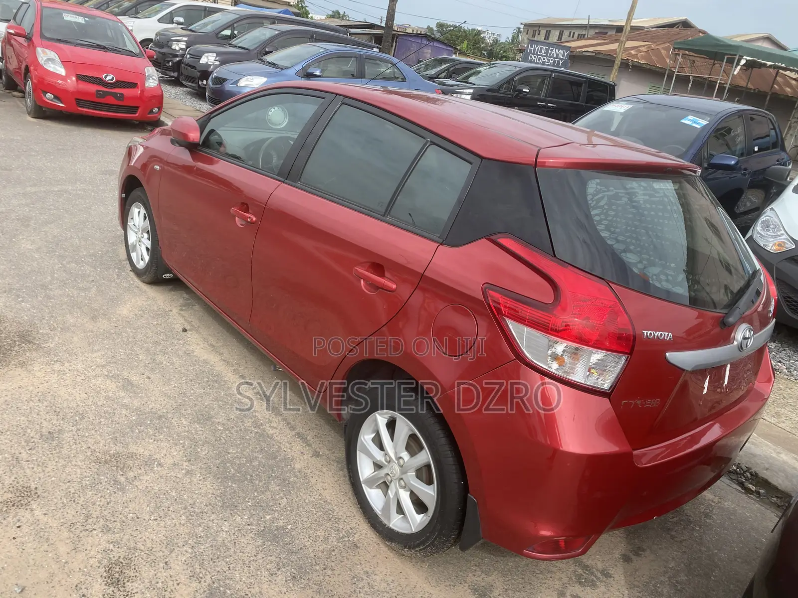 Toyota Yaris 2016 Red