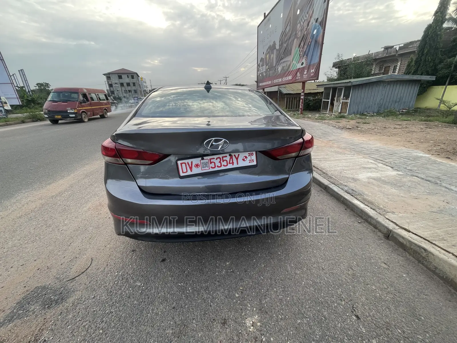 Hyundai Elantra Limited Sedan FWD (2.0L 4cyl 6A) 2017 Gray