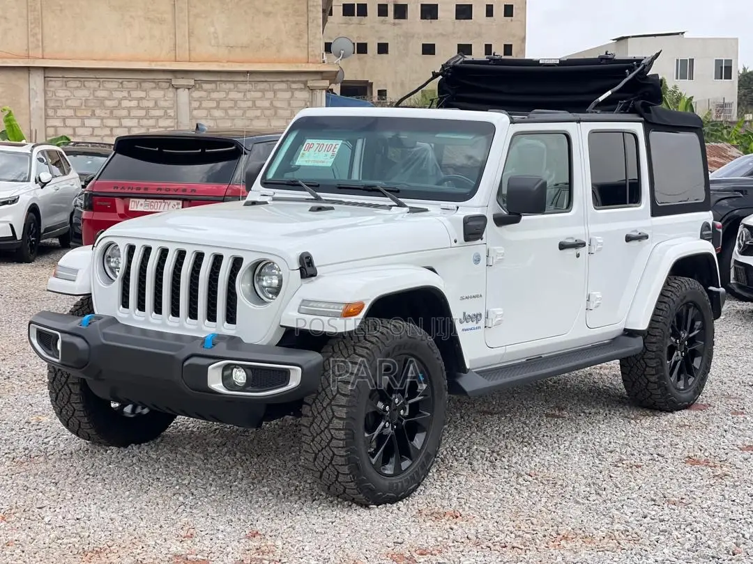 Jeep Wrangler Sahara 4 Door 4x4 2023 White
