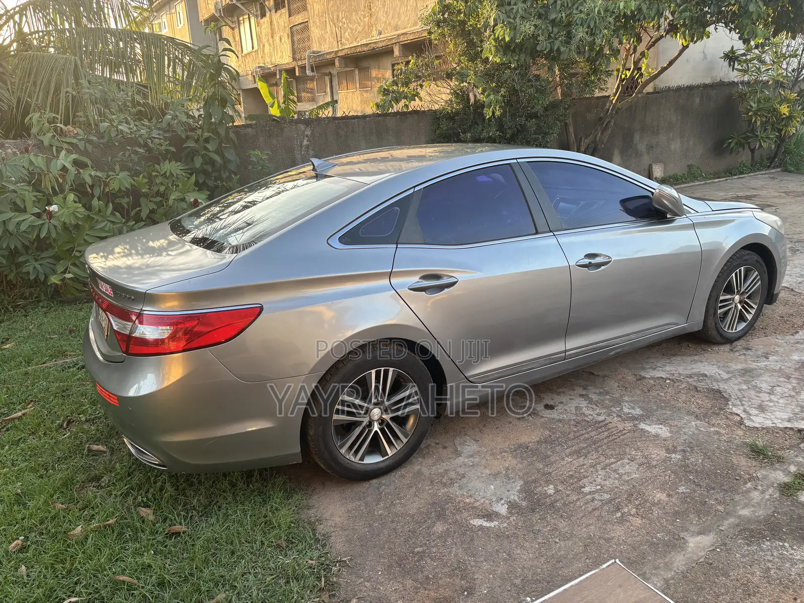 Hyundai Grandeur 2016 Silver