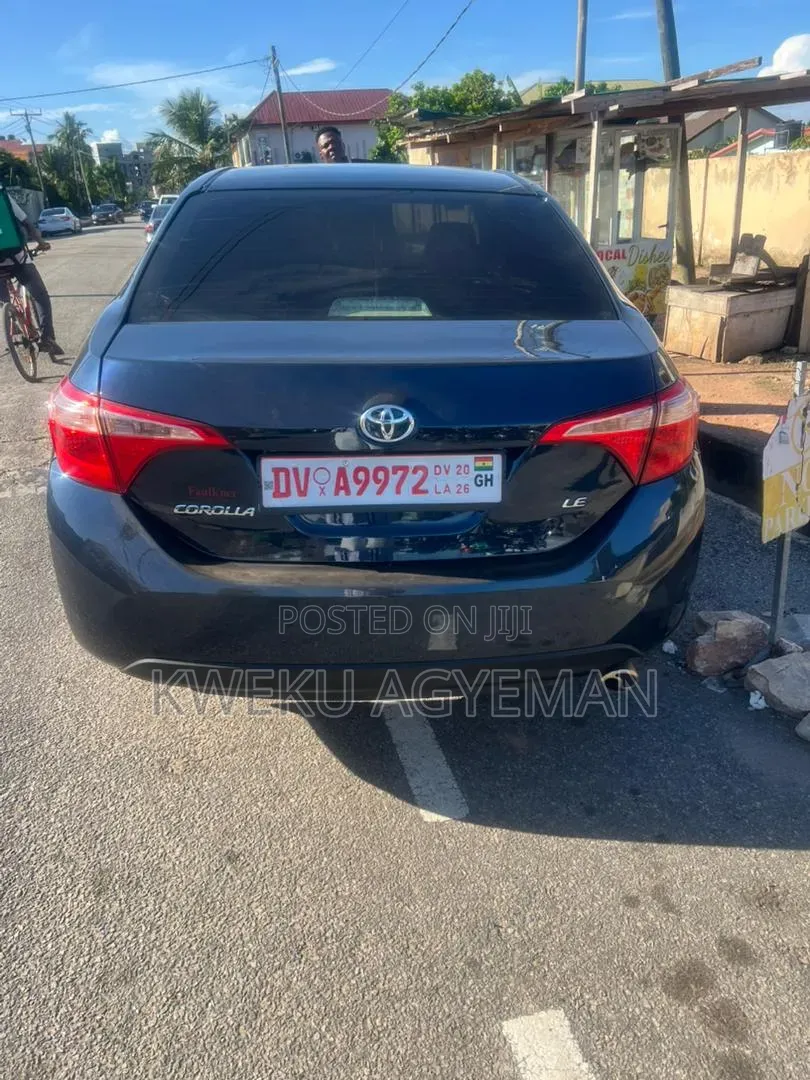 Toyota Corolla LE (1.8L 4cyl 2A) 2018 Green
