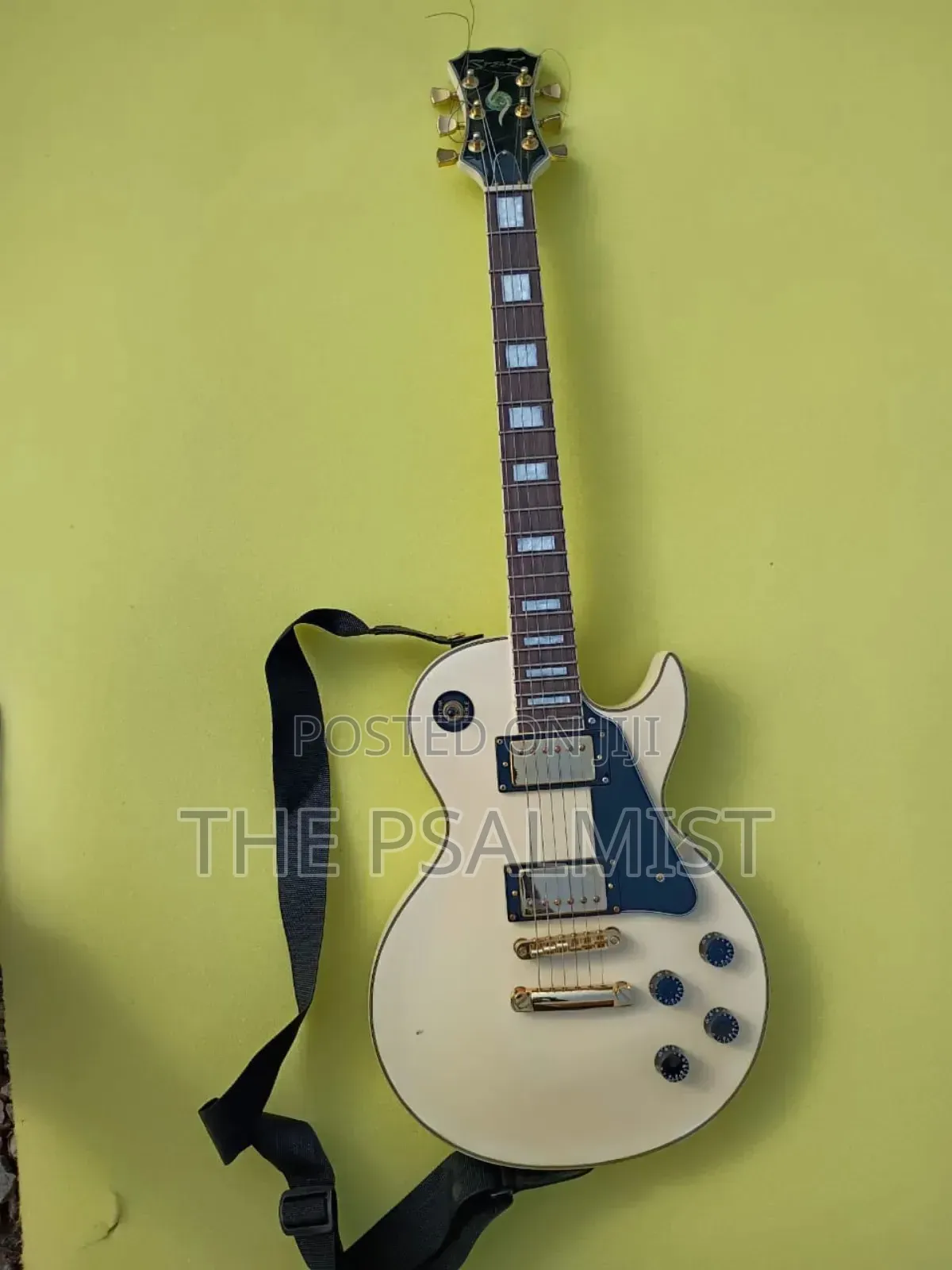 Spear Rd-250 Les Paul Guitar Golden Style