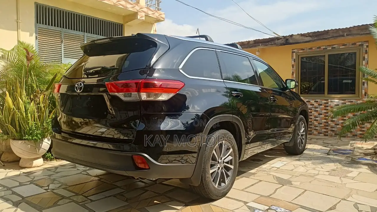 Toyota Highlander XLE 2019 Black