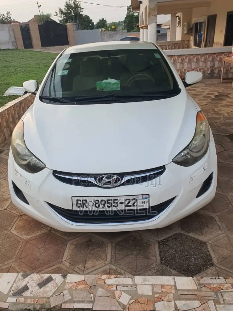Hyundai Elantra GLS Sedan FWD (1.8L 4cyl 6A) 2013 White