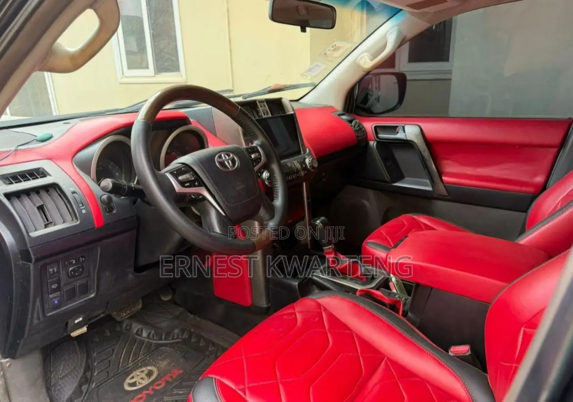 Toyota Land Cruiser Prado 2012 Black