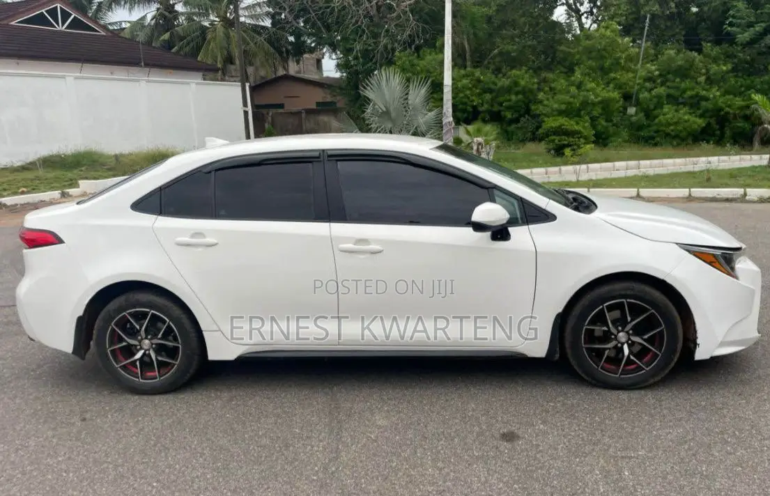 Toyota Corolla 2020 White