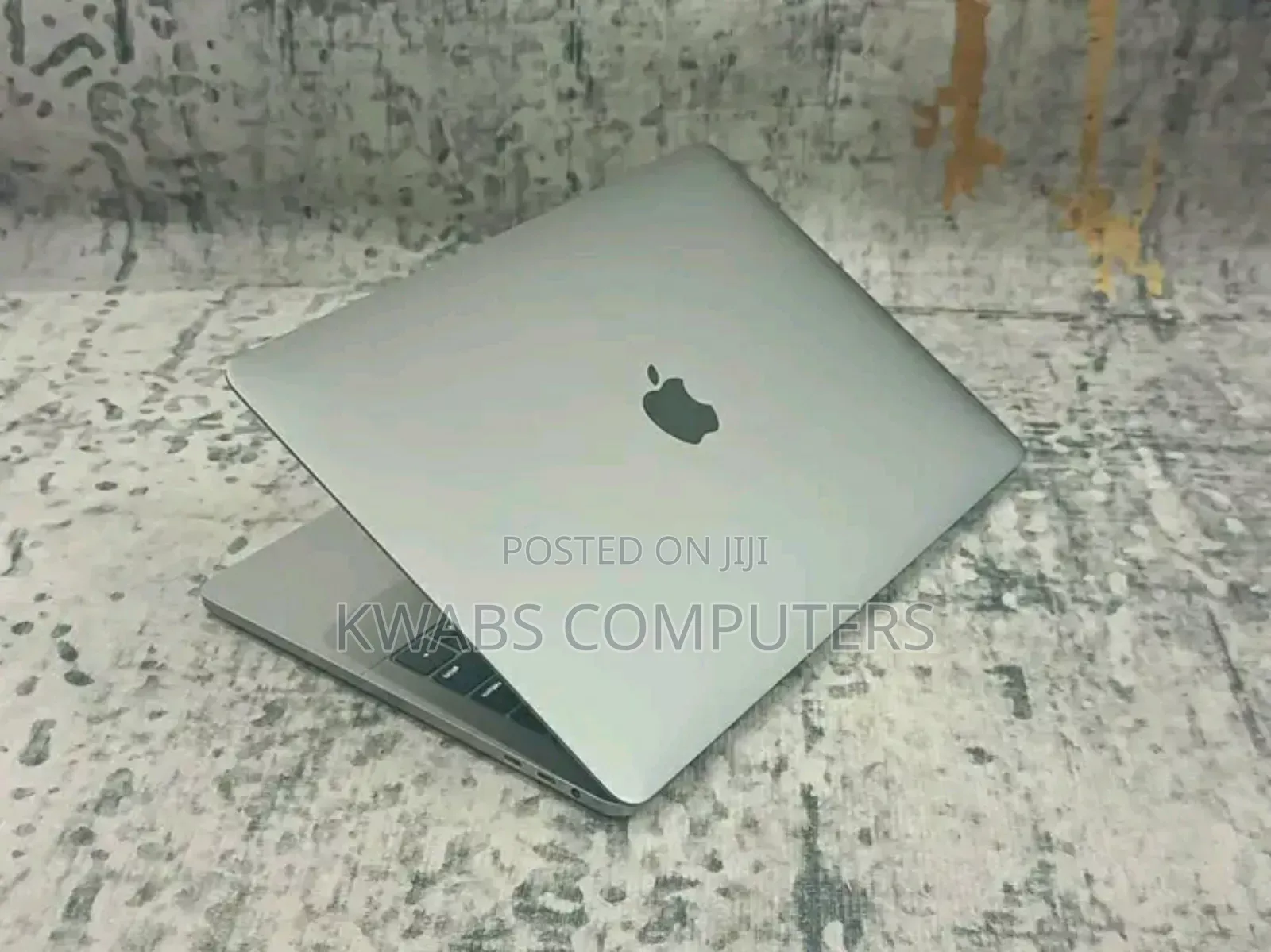 New Laptop Apple MacBook Pro 2020 M1 16GB Apple M1 SSD 512GB