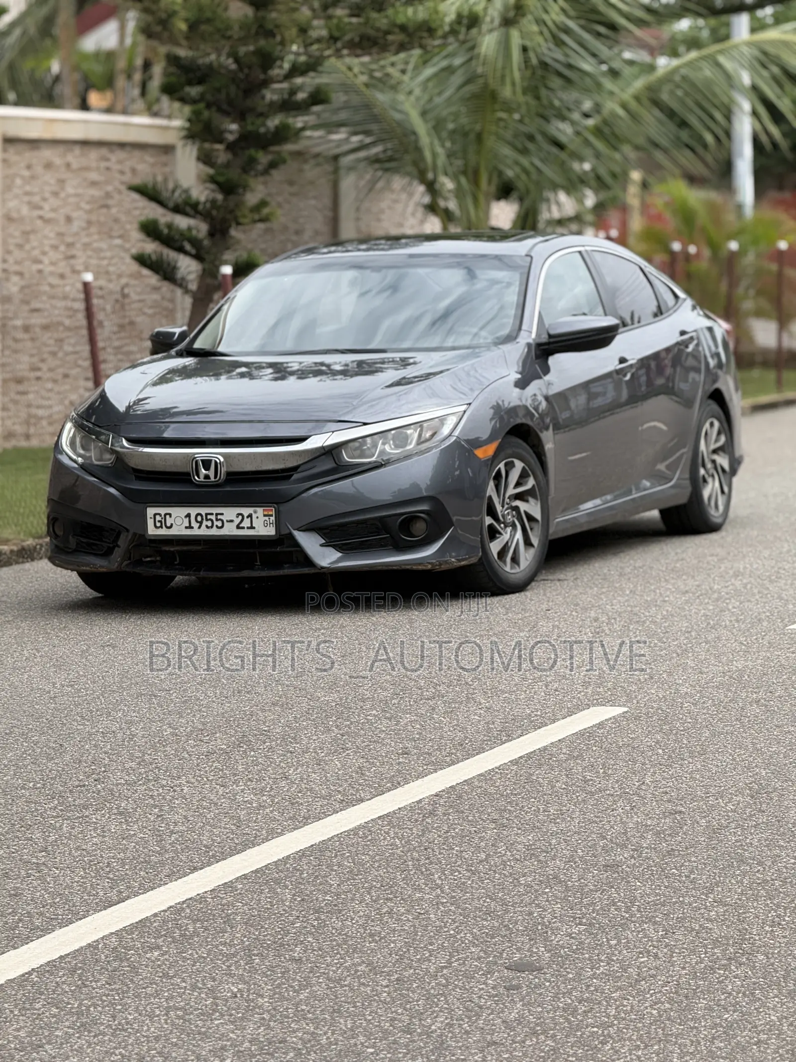 Honda Civic EX 4dr Sedan (2.0L 4cyl) 2017 Gray
