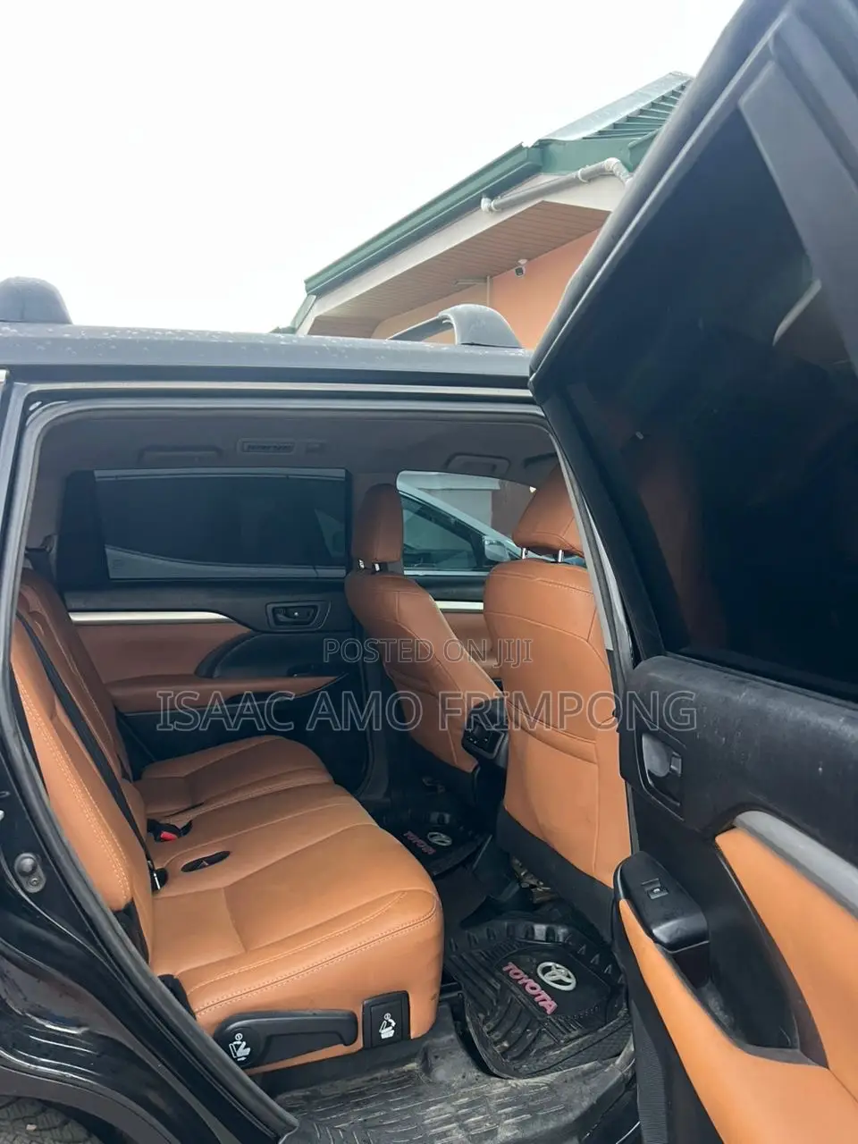 Toyota Highlander LE 4x2 (2.7L 4cyl 6A) 2018 Black