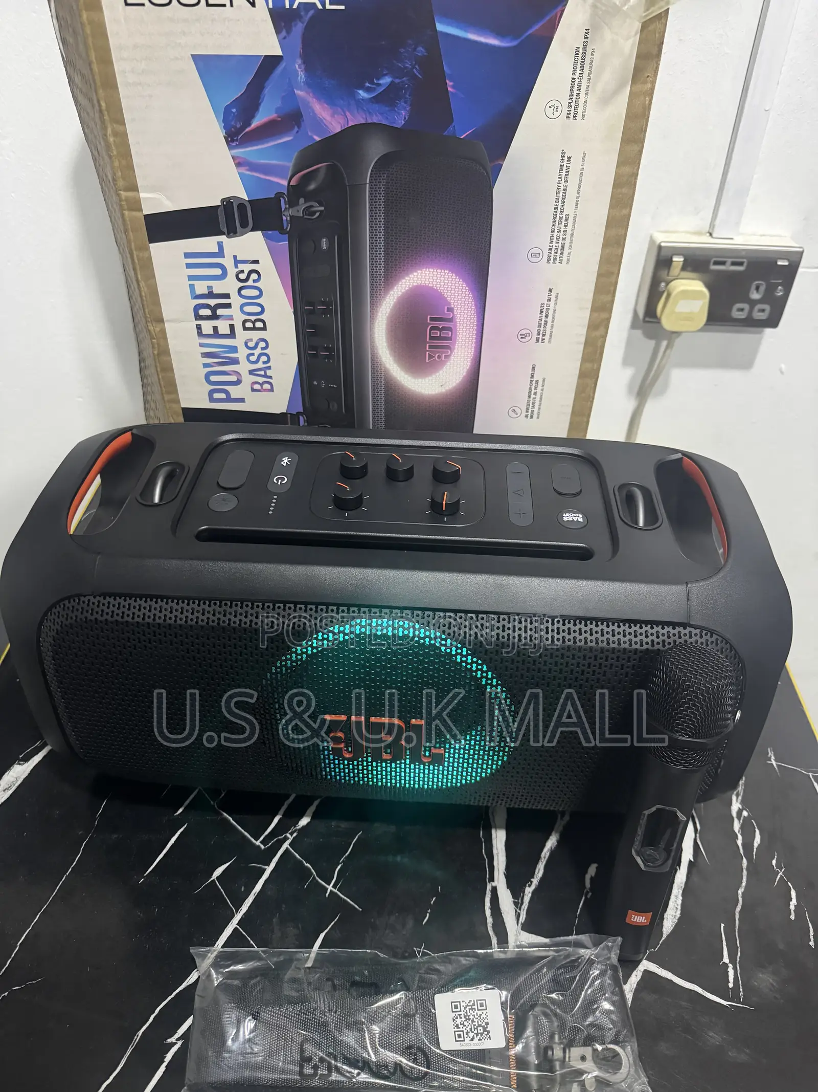 Brand New JBL Party Box on the Go Essential Bluetooth Speaker Instock