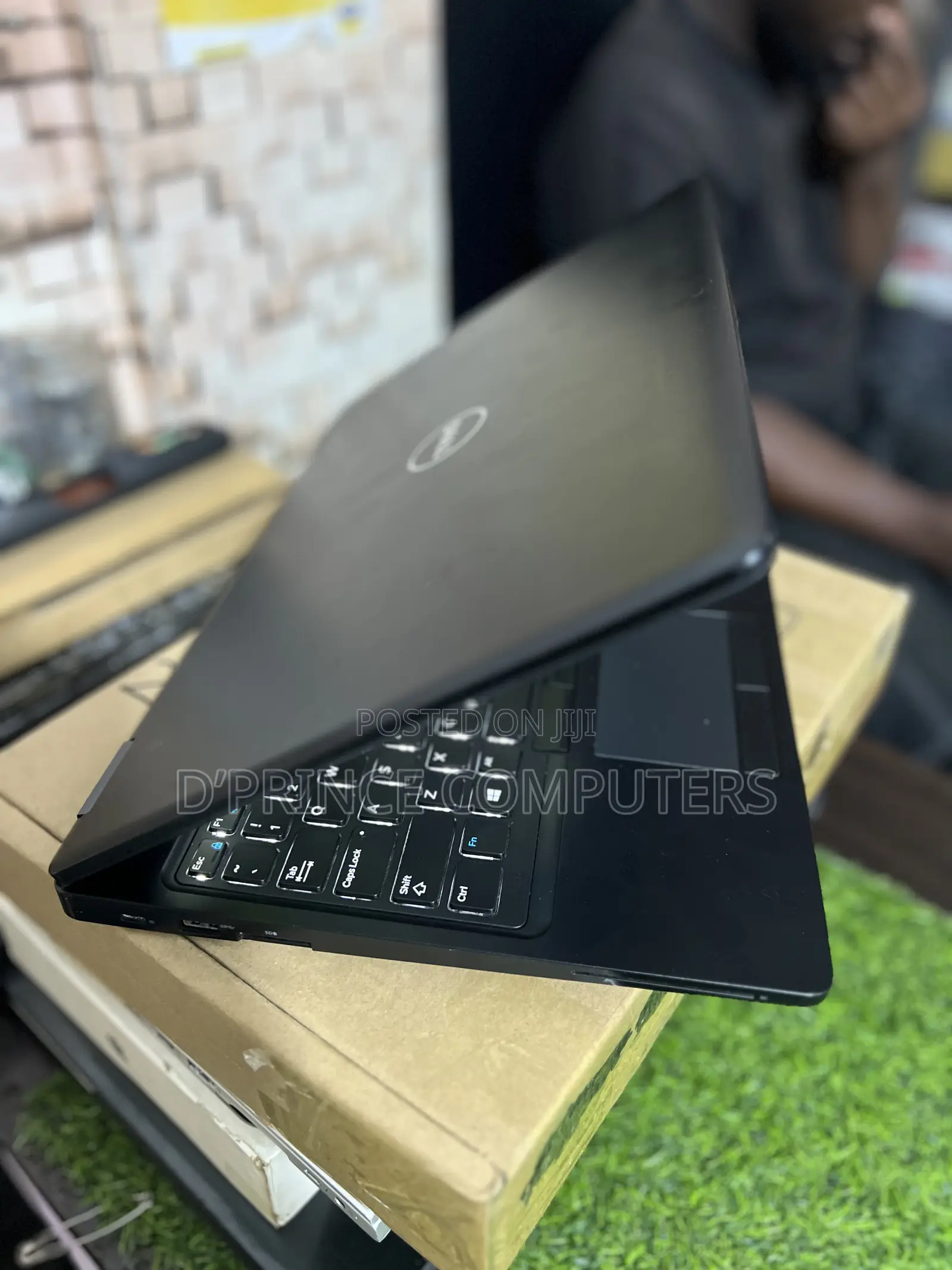 Laptop Dell Latitude 5580 8GB Intel Core i5 HDD+SSD 500GB