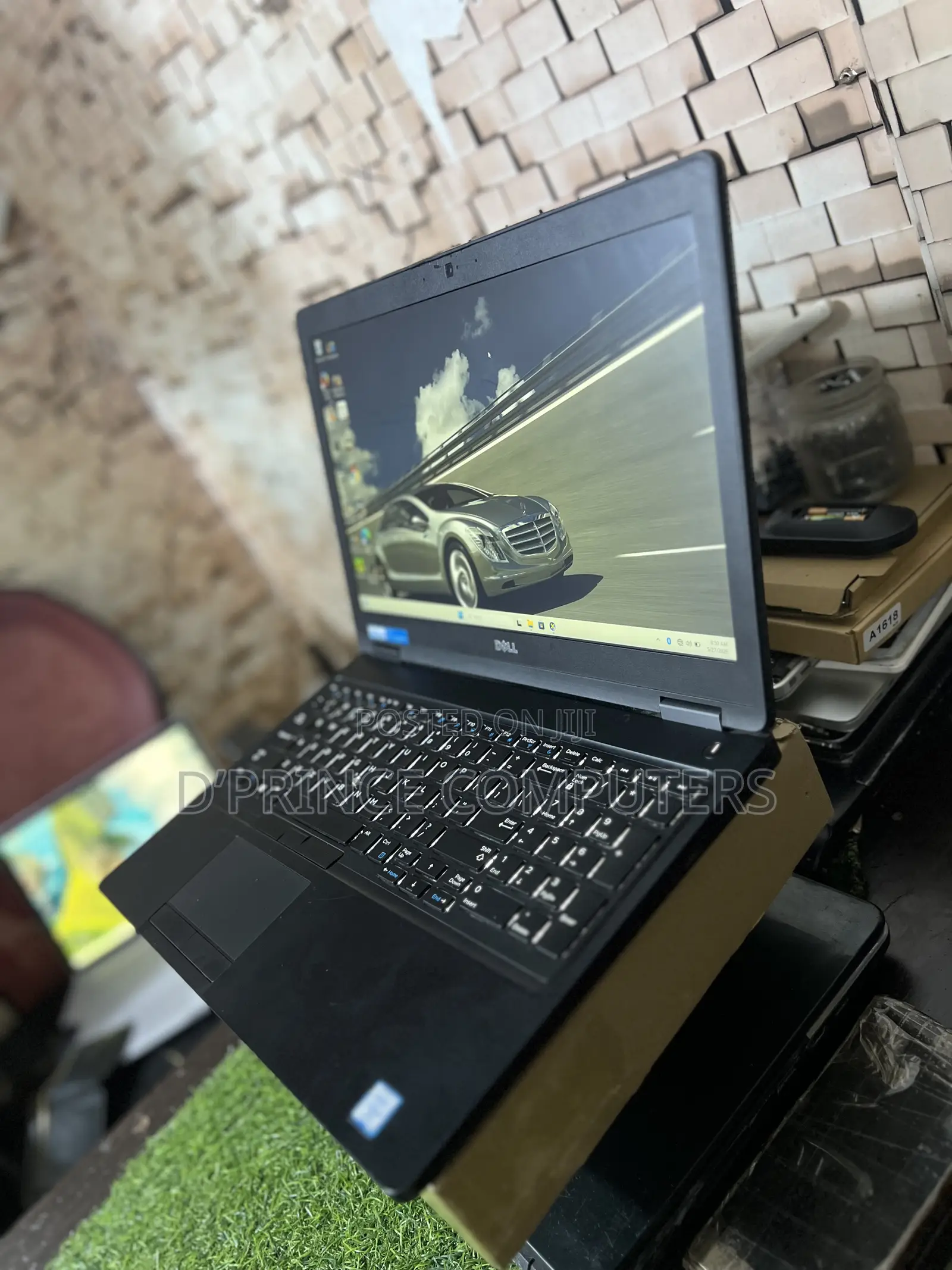 Laptop Dell Latitude 5580 8GB Intel Core i5 HDD+SSD 500GB
