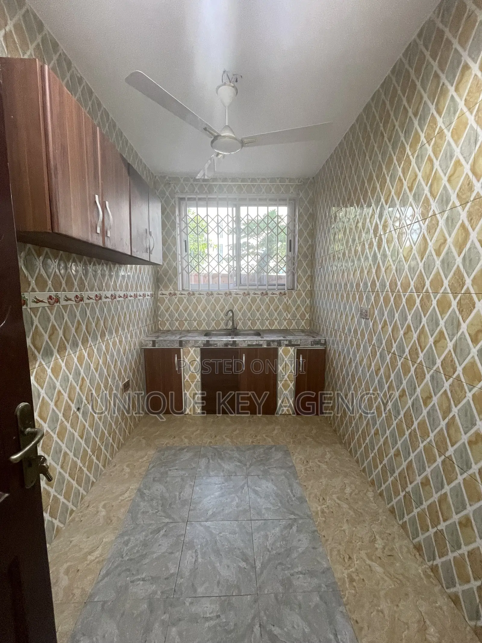 2bdrm Apartment in Unique Key Agency, Agbogba for rent