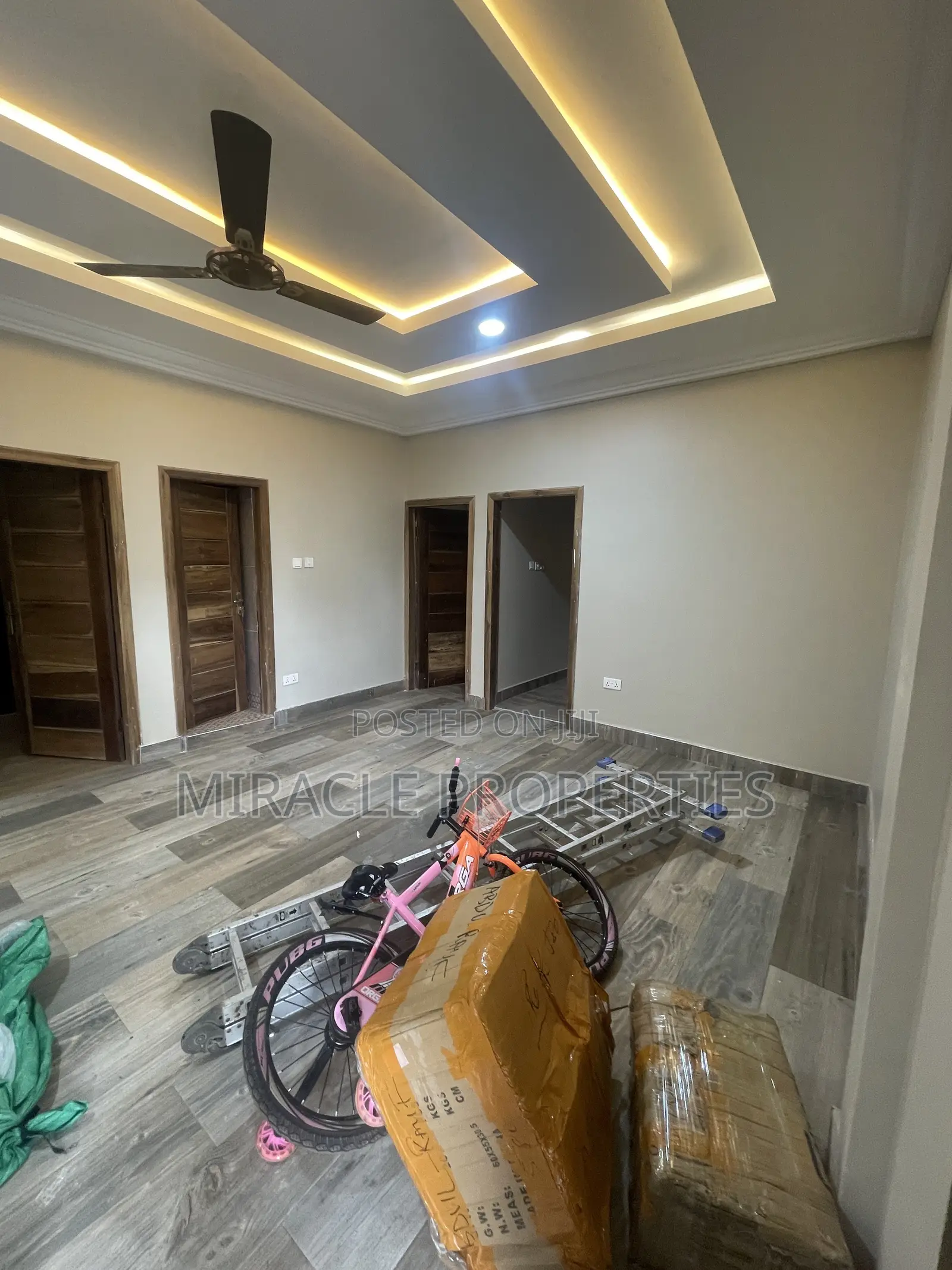 2bdrm Apartment in Miracle Properties, Madina for rent