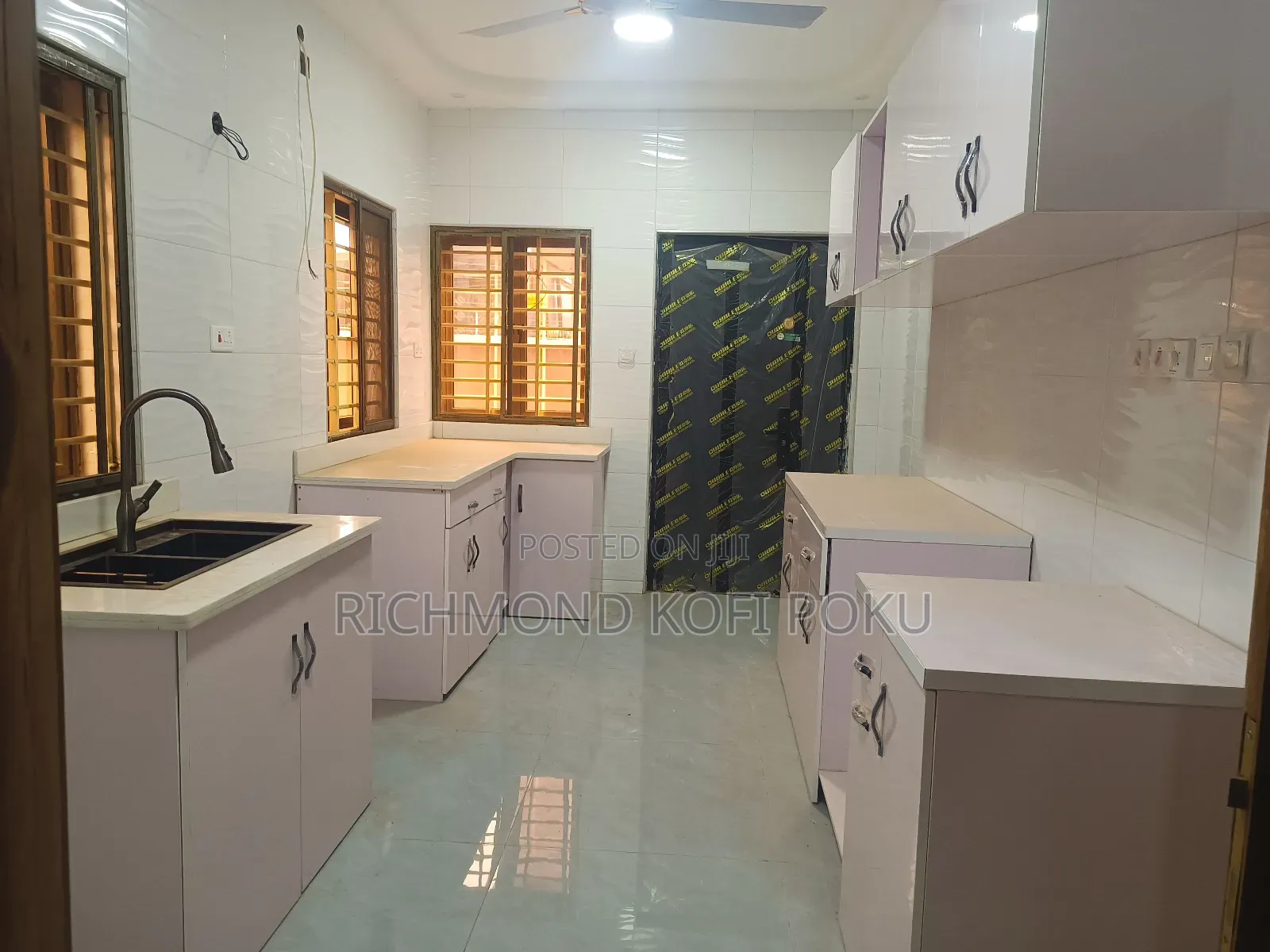 5bdrm House in Kofis Realty, Coca Cola for rent