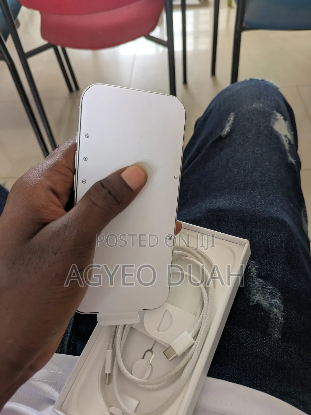 New Apple iPhone 17 256 GB White