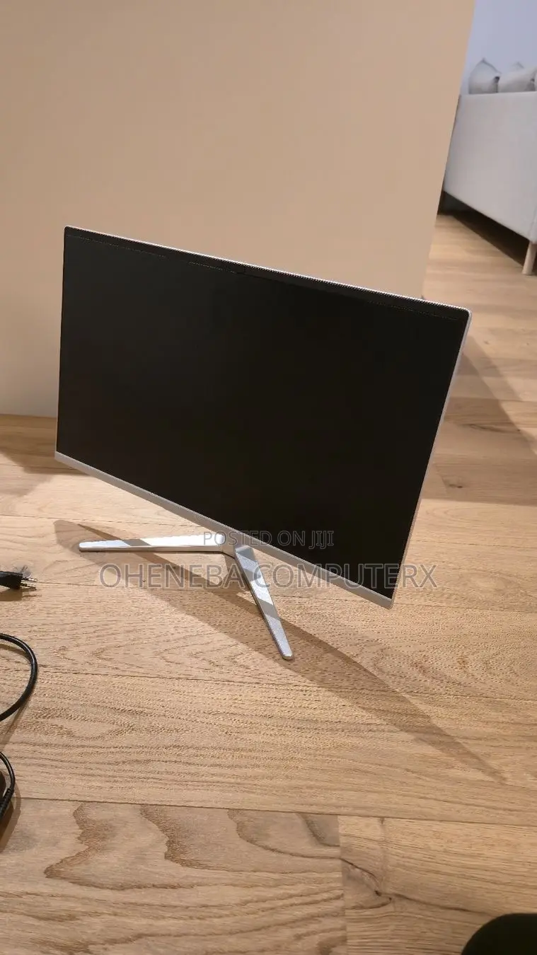 Desktop Computer 8GB AMD Ryzen 5 SSD 512GB