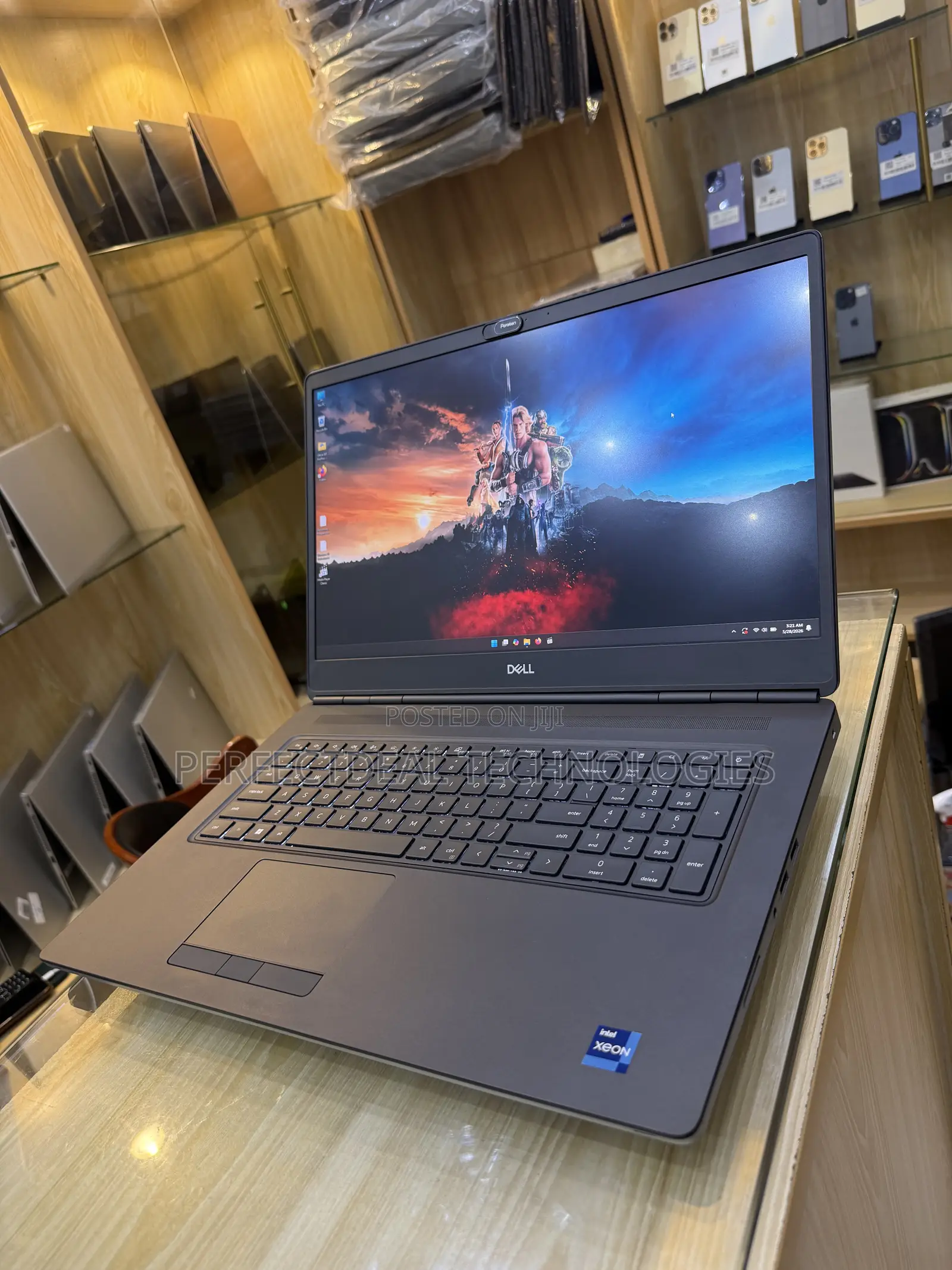 New Laptop Dell Precision 7760 32GB Intel Xeon SSD 1T