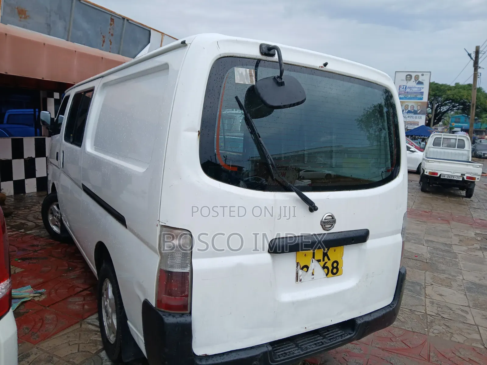 Nissan Caravan (Urvan) 2009 White