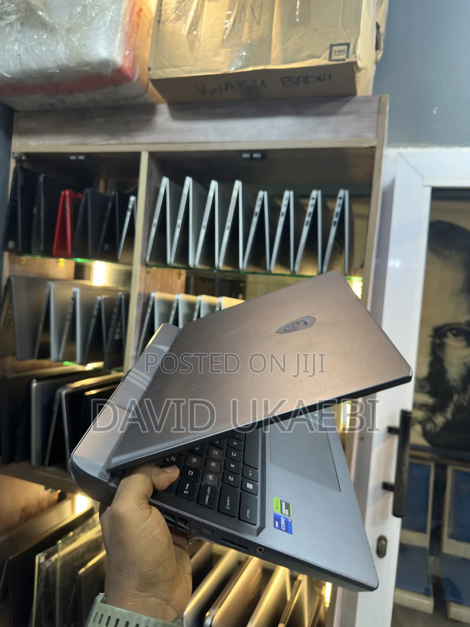 Laptop MSI Vector GP68 HX 13V 16GB Intel Core i9 SSD 1T