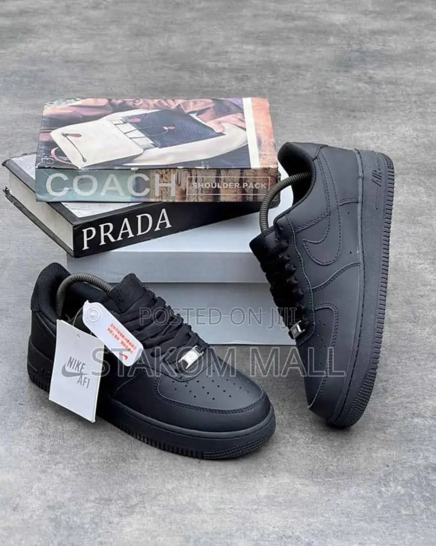 Nike Air Force 1