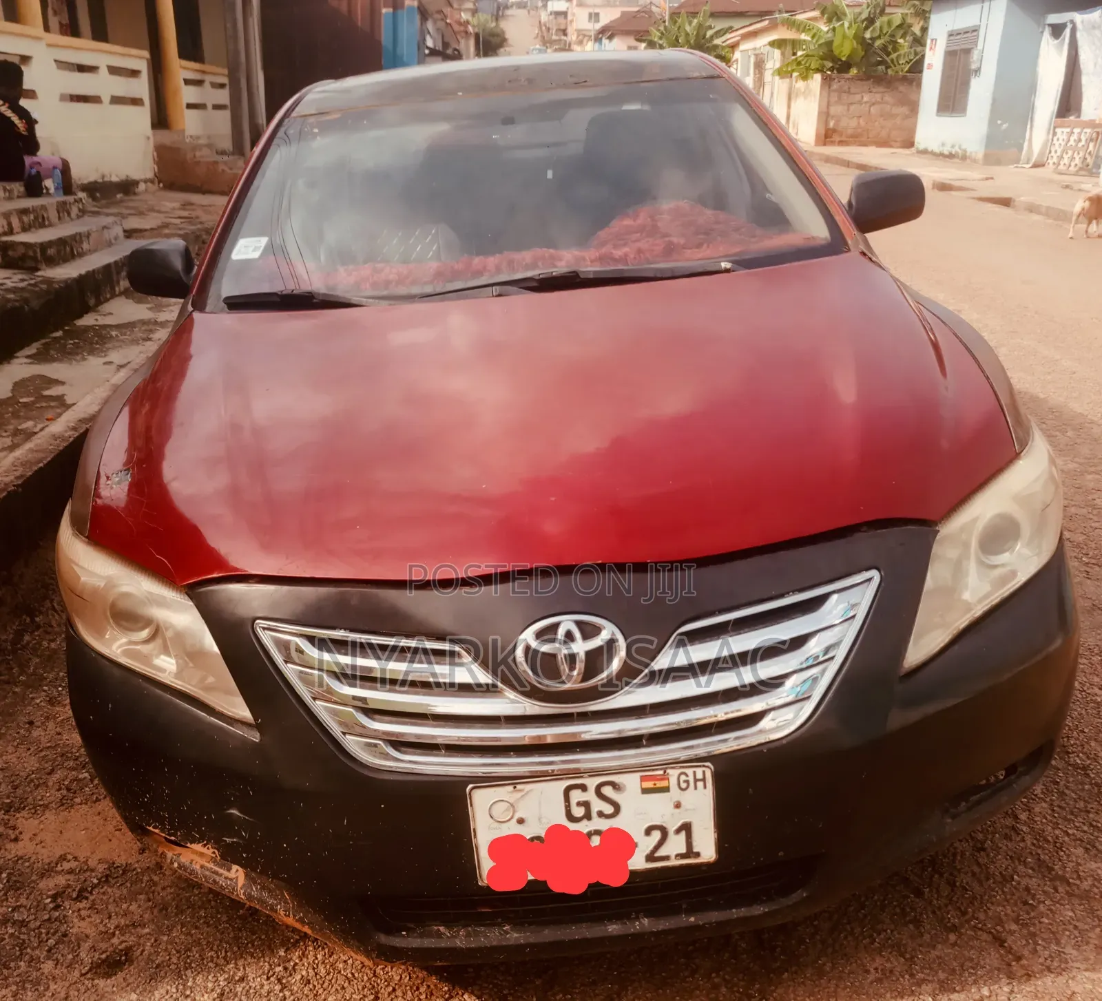 Toyota Camry Base 4dr Sedan (2.5L 4cyl 6M) 2010