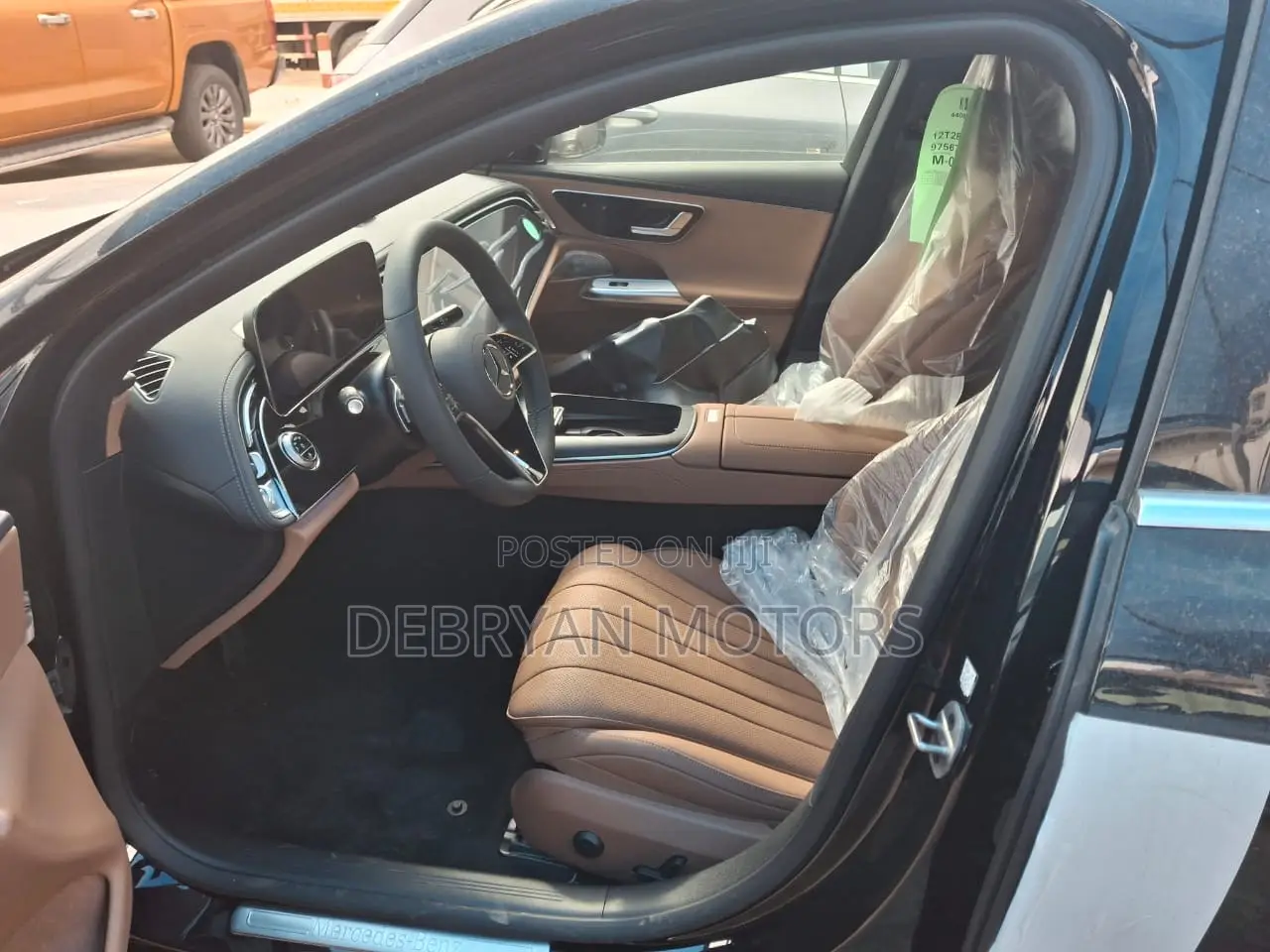 New Mercedes-Benz E300 2025 Black