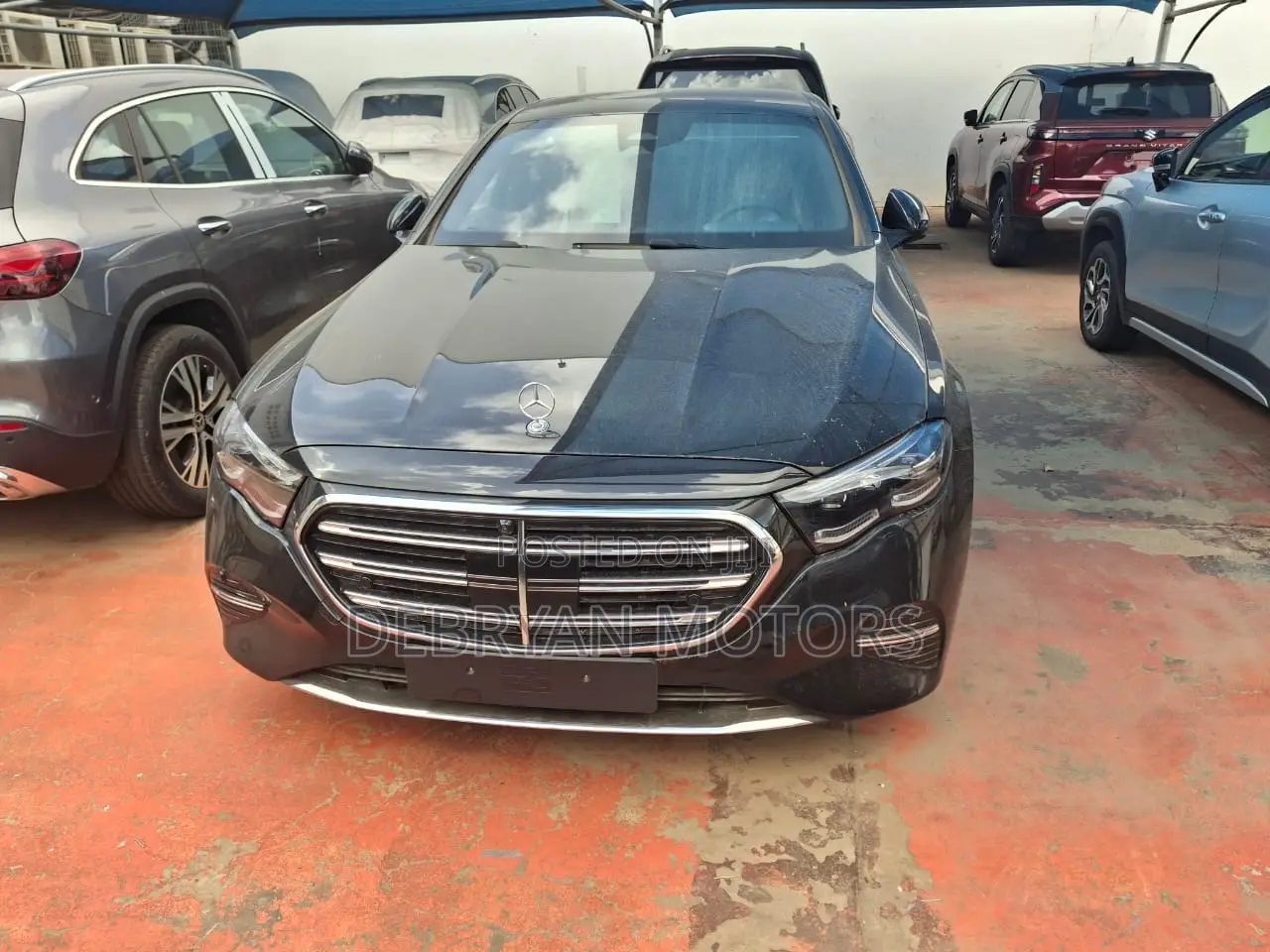 New Mercedes-Benz E300 2025 Black