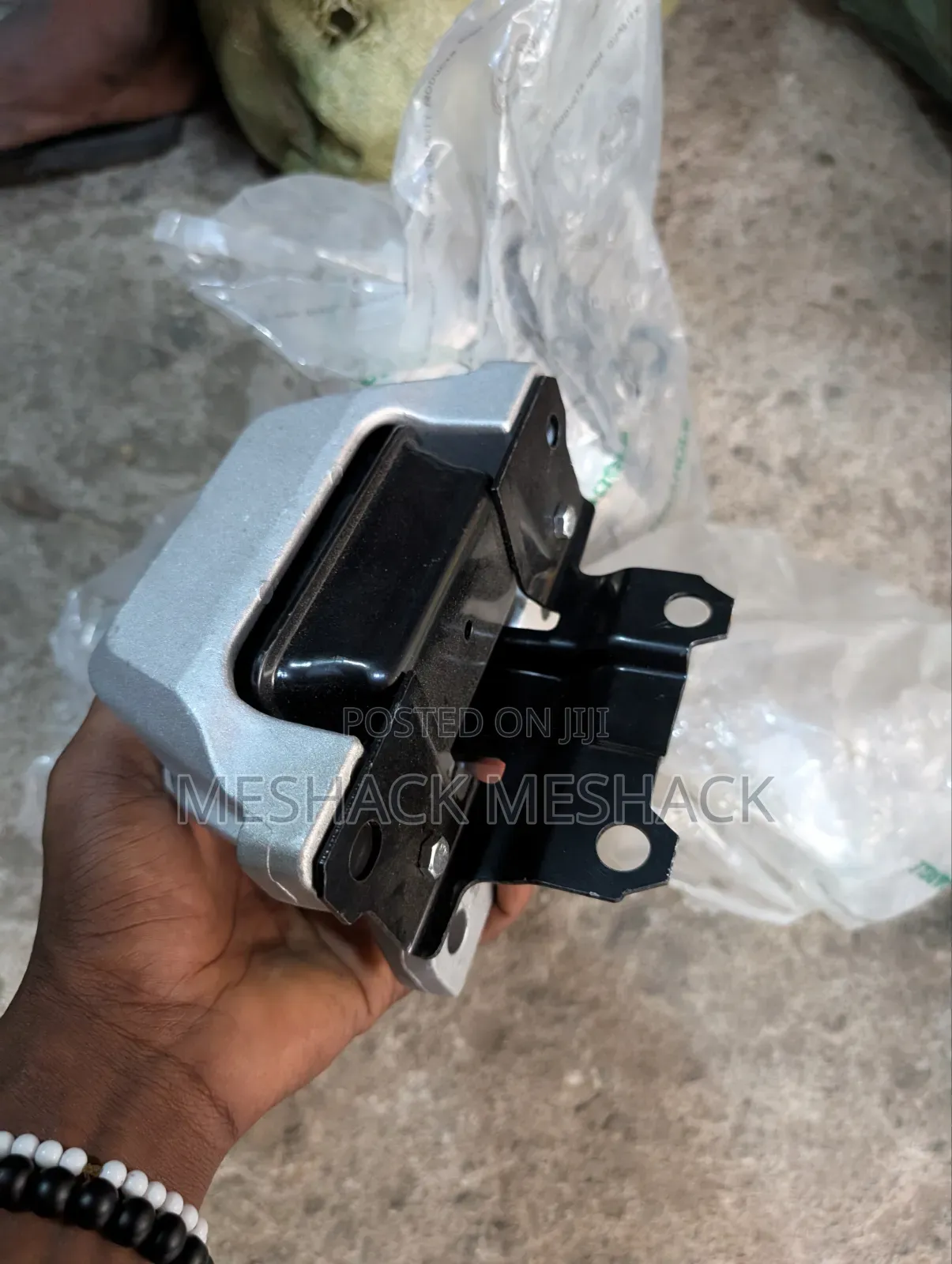 Mitsubishi Outlander Gear Box 2017